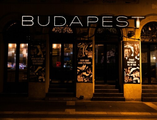 Ruin Bars in Budapest: Chaotic Beauty and Unique Urban Spaces